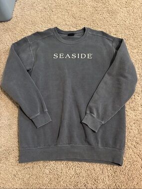 Seaside Style Crewneck